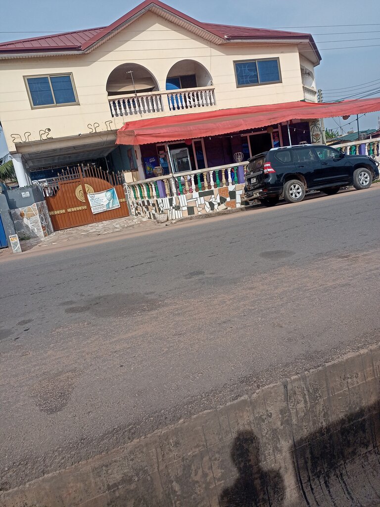 Bar, pub God's Win Spot, Accra, photo