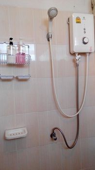 Фото The Living Place 2 - Hostel