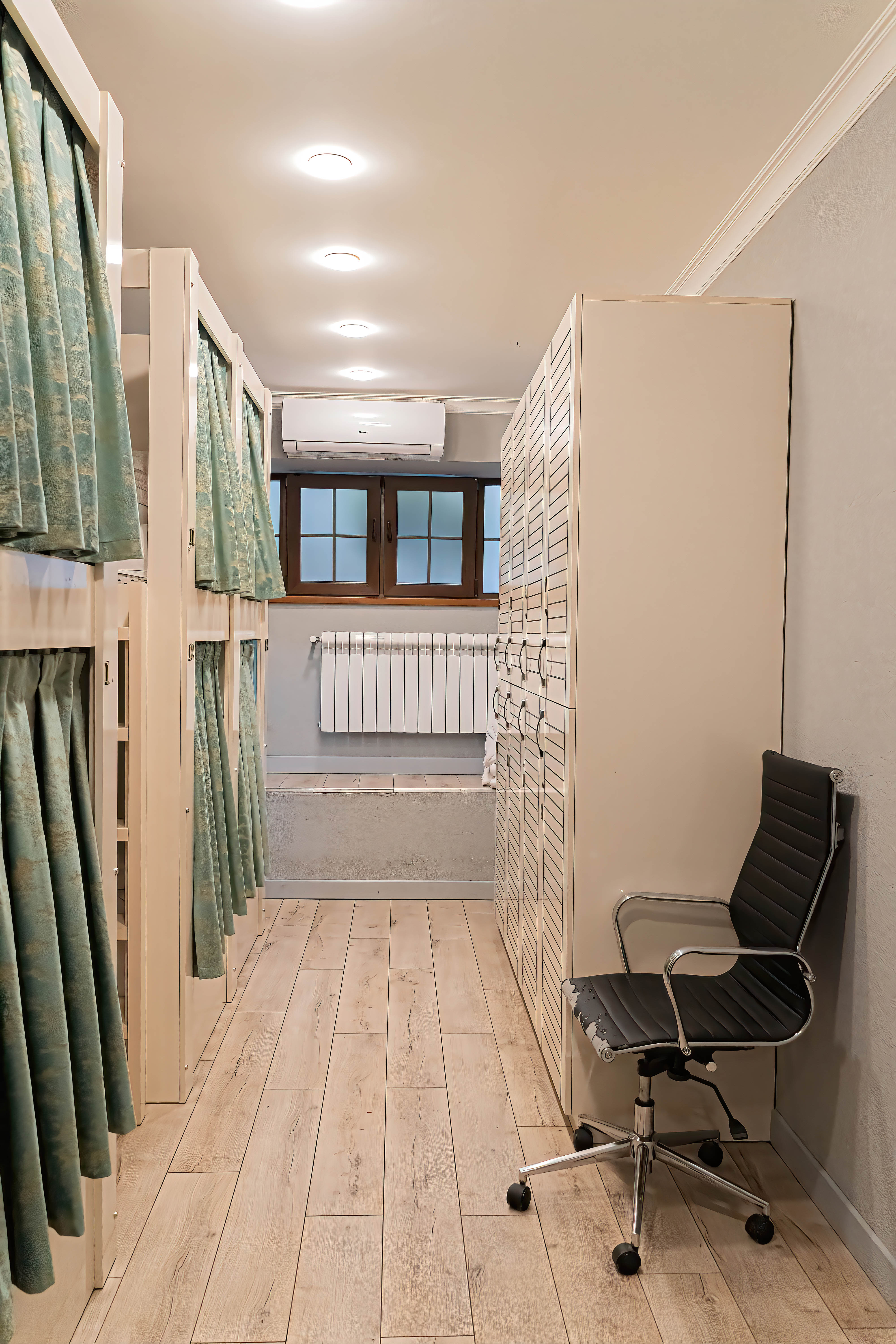 Фото Home Boutique Hostel