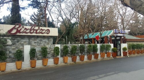 Biz-Bize Restaurant, restoran, Bakı, Musa Əliyev küçəsi, 22 — Yandex Maps