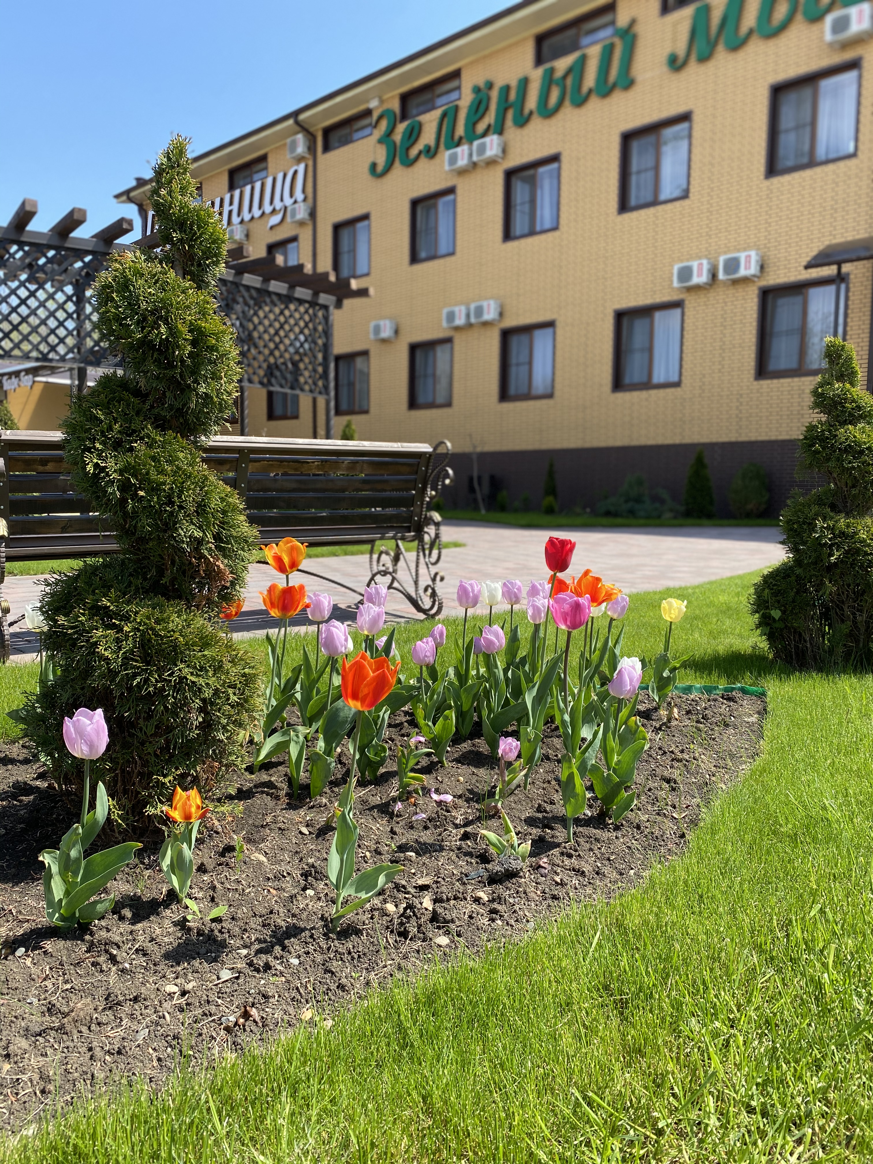 Фото отеля 2