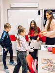 English school (Marshala Bagramyana Street, 4) ، دورات لغة أجنبية