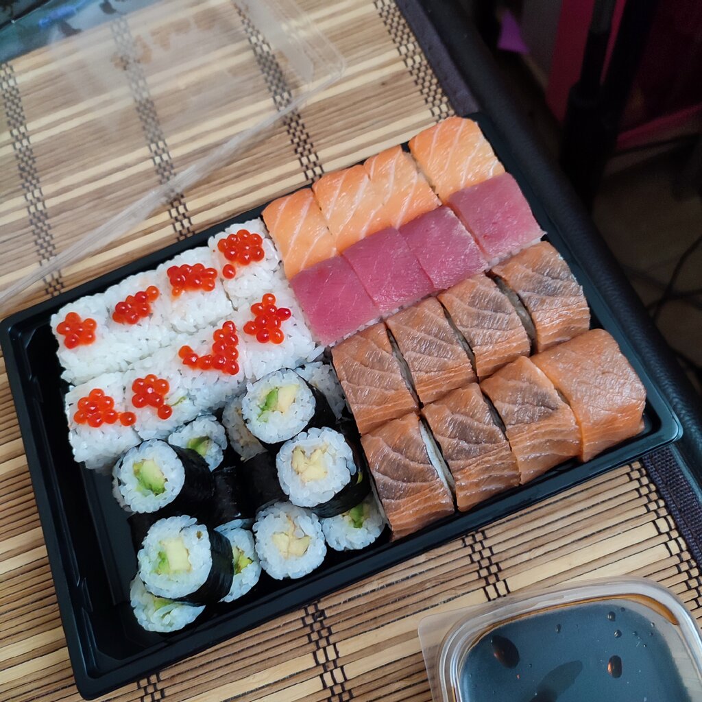 Food and lunch delivery Yoshiko, Moscow, photo