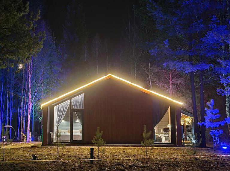 Фото Домик в соснах