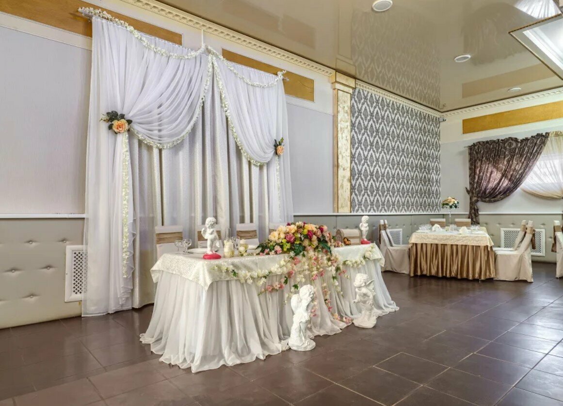 Кафе автозаводского района фото Особенности банкетного зала Room Cafe в Нижнем Новгороде, улица Веденяпина, 23А 
