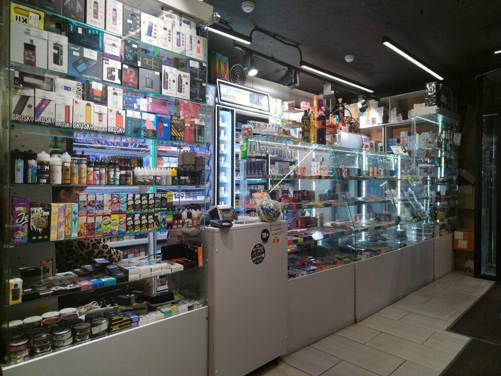 Tobacco and smoking accessories shop Дым Hub, Moscow, photo