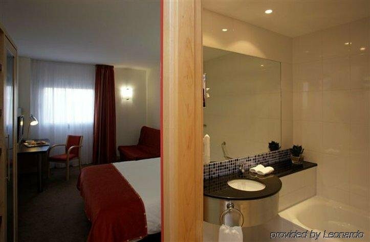 Фото Holiday Inn Express Madrid Rivas by IHG