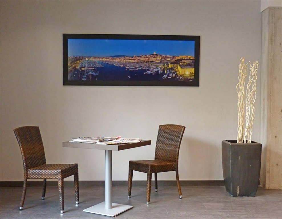 Фото Terminus Saint-Charles