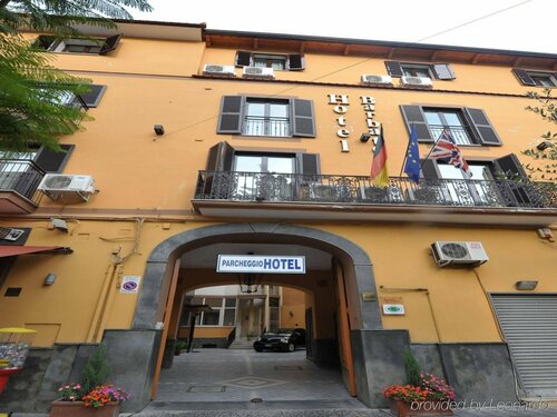 Гостиница Barbato Hotel в Неаполе