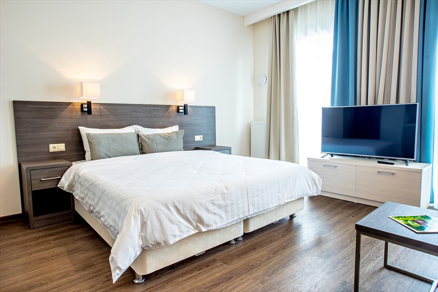 Фото Ramada Hotel & Suites by Wyndham Novosibirsk