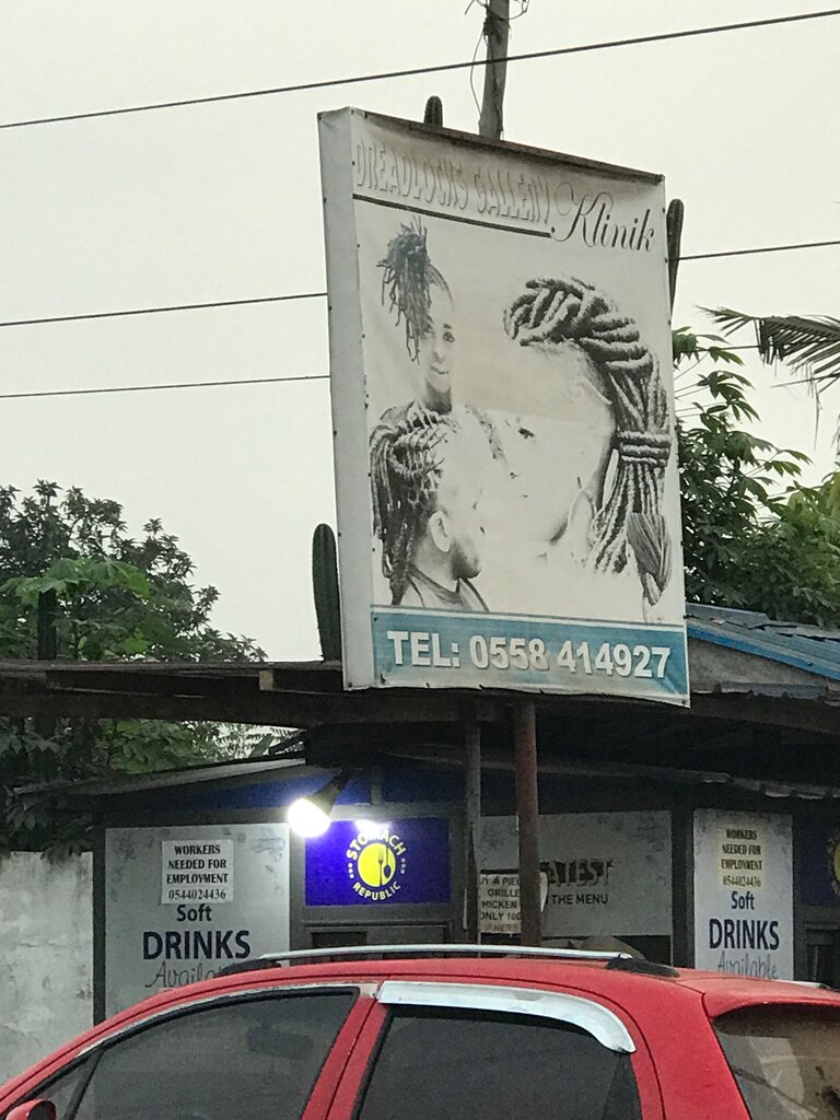 Beauty salon Dreadlocks Gallery Klinik, Accra, photo