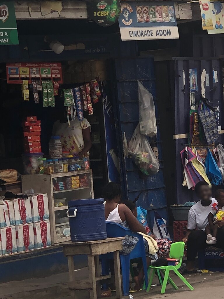 Grocery Ewuradi Adom, Accra, photo