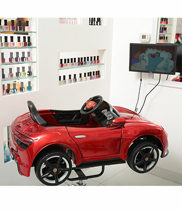 Beauty salon The Polish Room, Dubai, photo