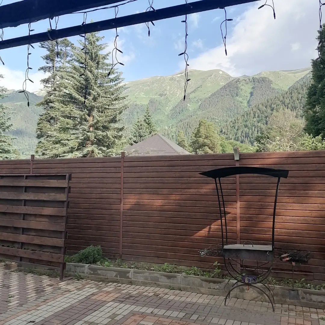 Фото Шале Леона