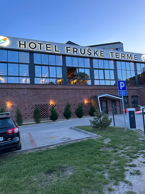 Фото Mövenpick Resort and SPA Fruske Terme