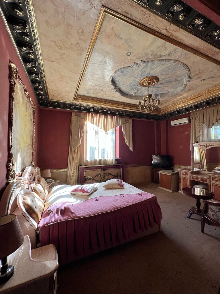 Гостиница Alexandrapol Palace Hotel, Гюмри, фото