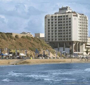 Гостиница Carlton Tel Aviv On The Beach