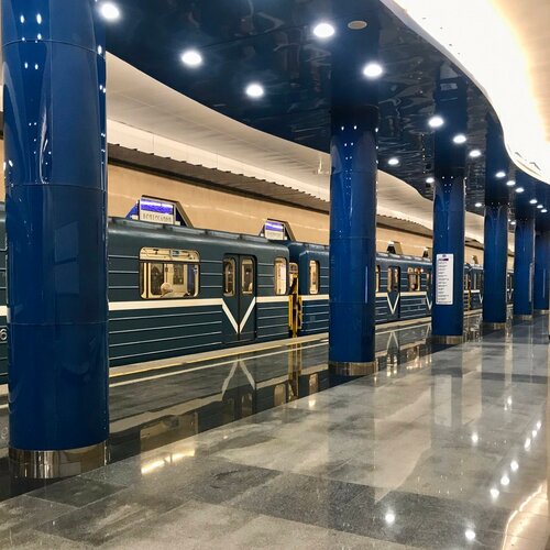 Дунайская (Санкт-Петербург, Фёдоровский сквер), станция метро в Санкт‑Петербурге
