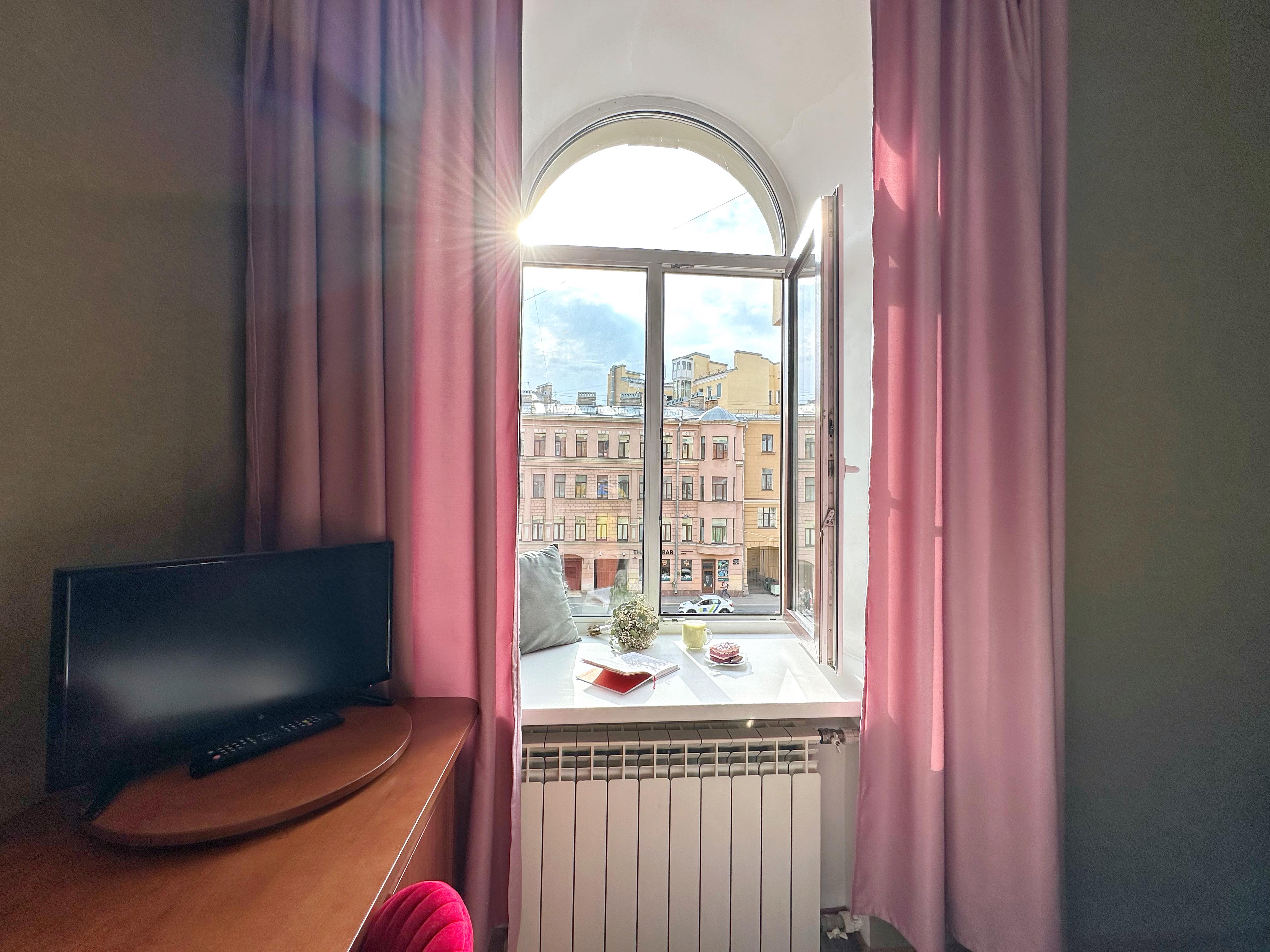 Фото Laika на Грибоедова