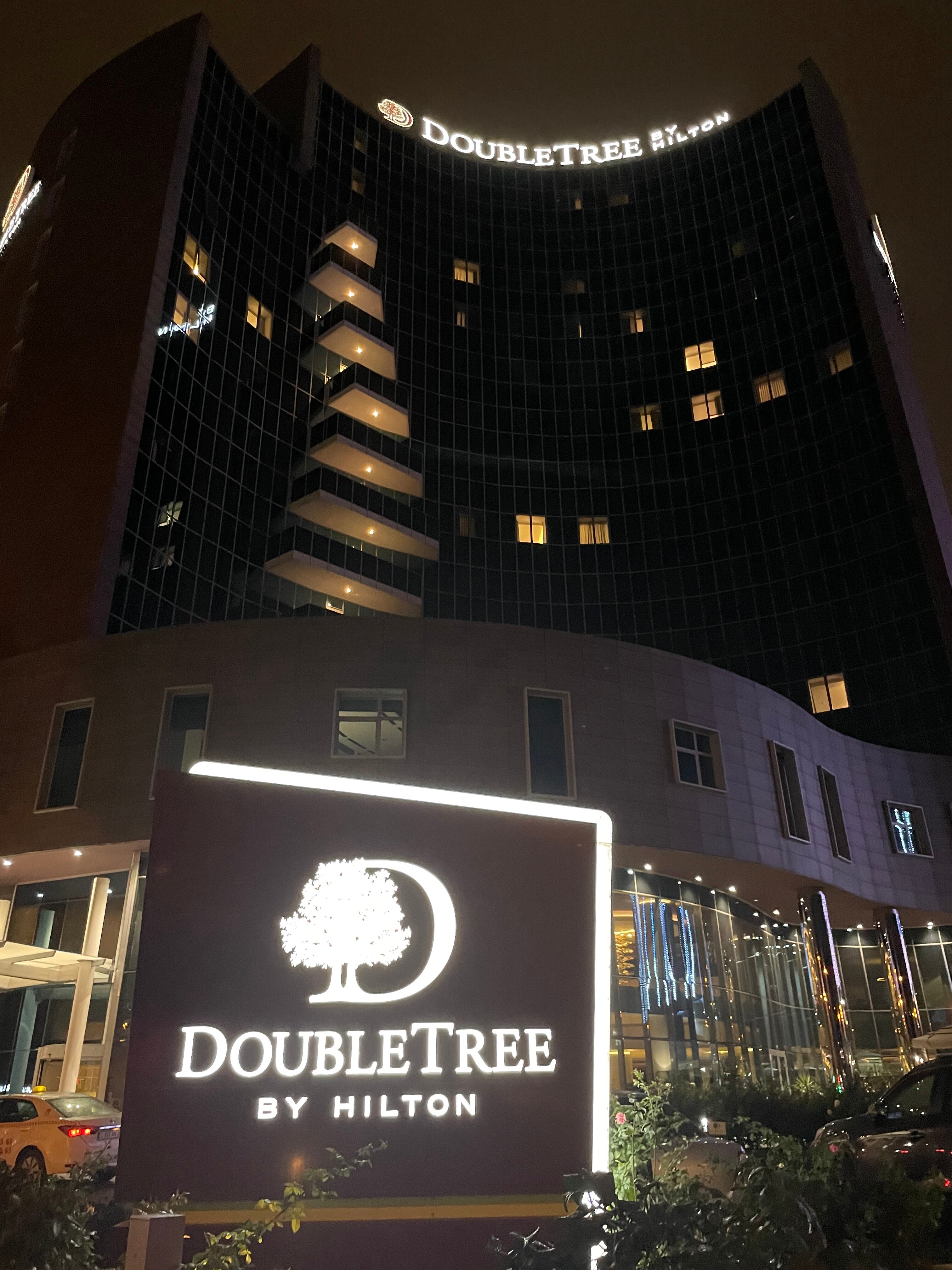 Фото DoubleTree by Hilton Hotel Yerevan City Centre