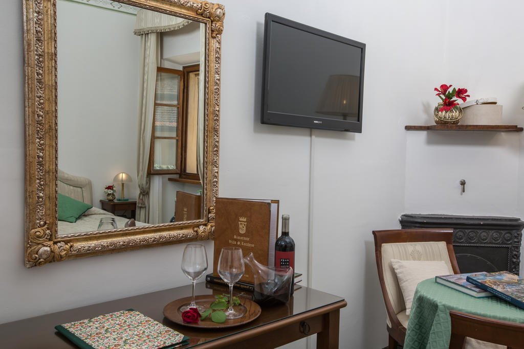 Фото Villa San Lucchese Hotel