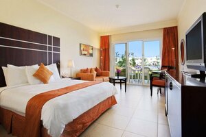 Гостиница DoubleTree by Hilton Sharm El Sheikh - Sharks Bay Resort