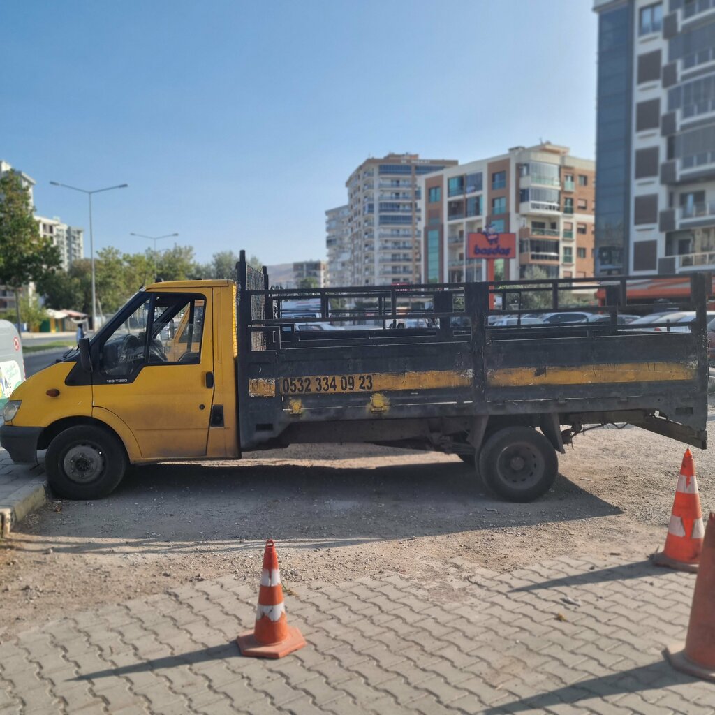 Logistics company Meydanyolu Van Stop, Izmir, photo