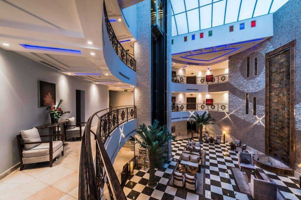 Фото отеля 2