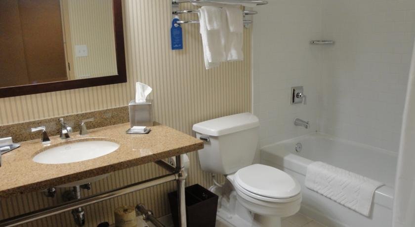 Фото DoubleTree by Hilton Cincinnati Airport