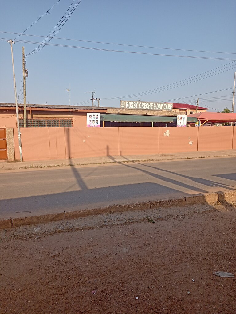 School Rossy Creche And Daycare, Earth, photo