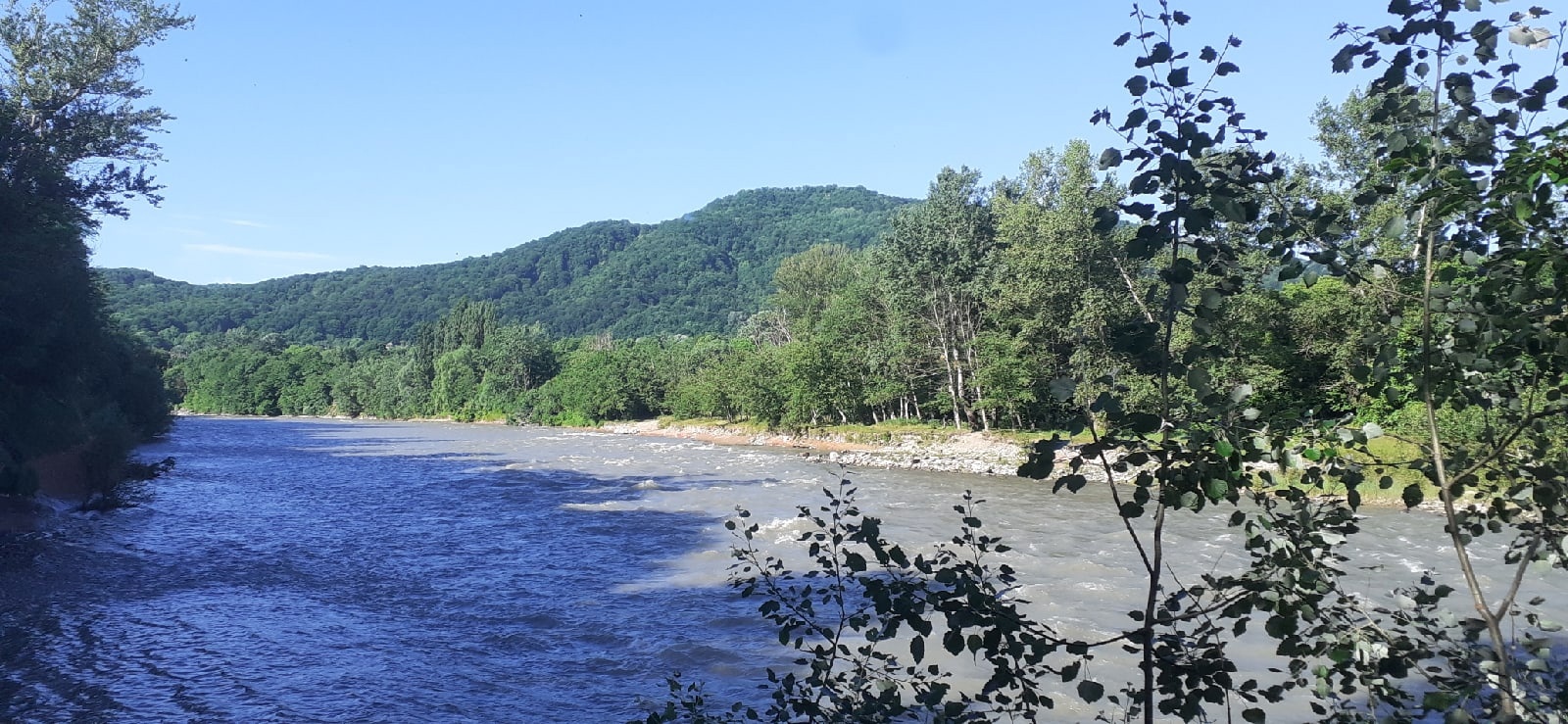 Фото Романтик у реки