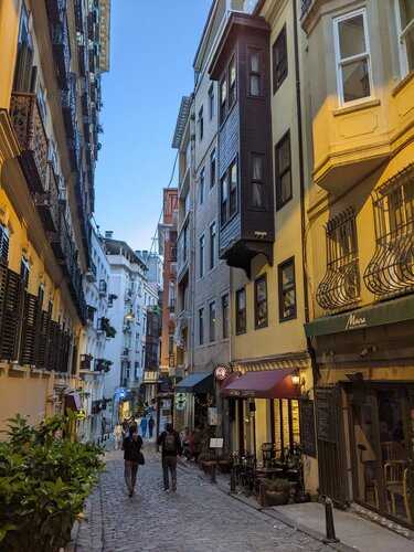 Гостиница Meroddi Galata Mansion в Бейоглу