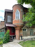 Дом-бутылка (ulitsa imeni I.S. Kutyakova, 100/1), landmark, attraction