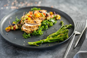 Roasters (26/1, Mohammed Bin Rashid Boulevard, Downtown Dubai, Dubai), coffee shop