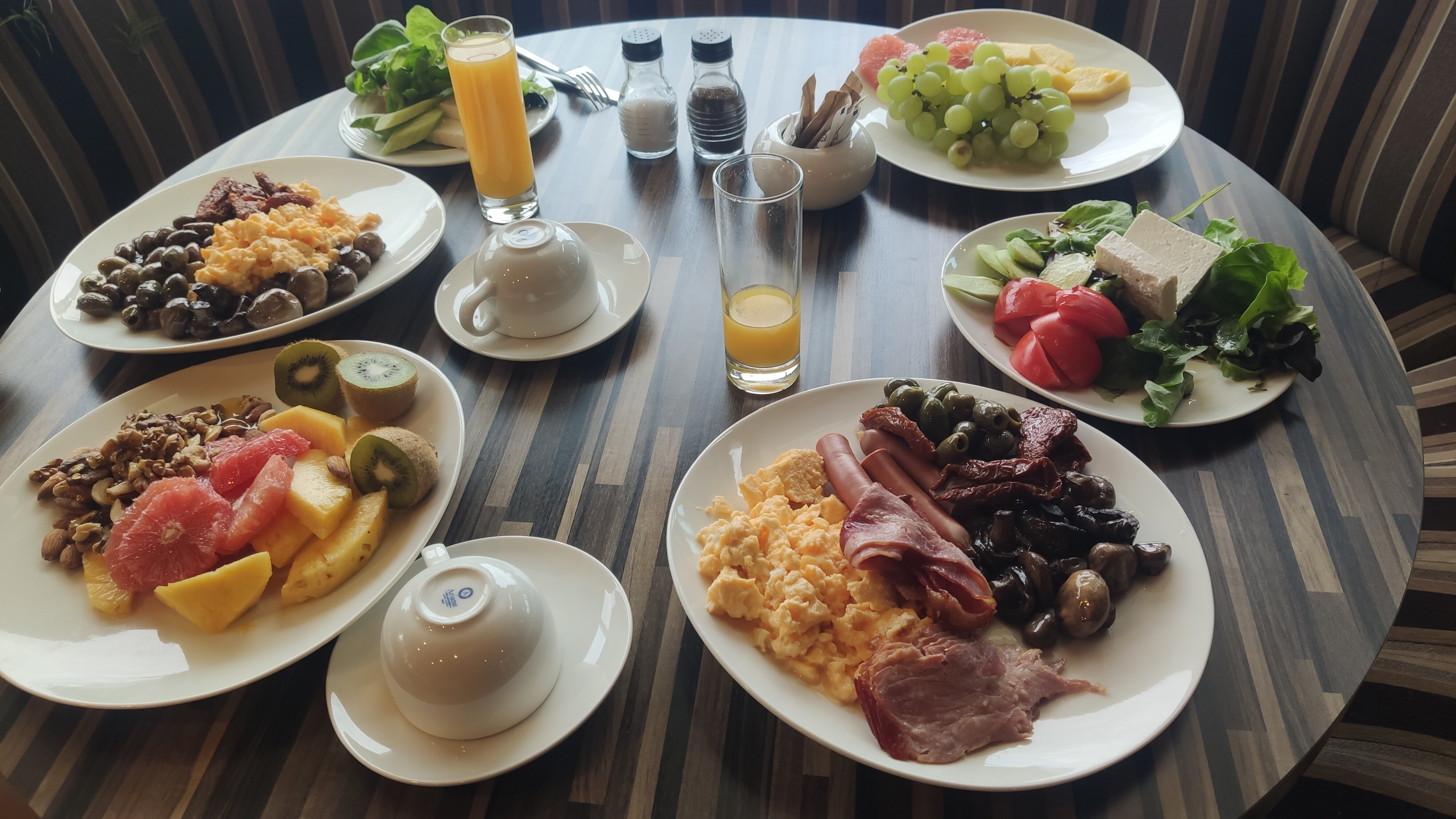 Фото Hotel Marinela Sofia