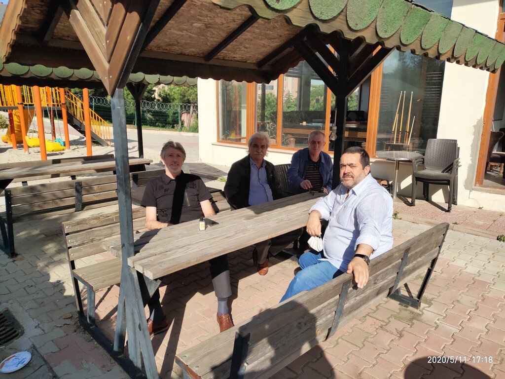 Кофейня Başakşehir Rizeliler Derneği Lokali, Стамбул, фото