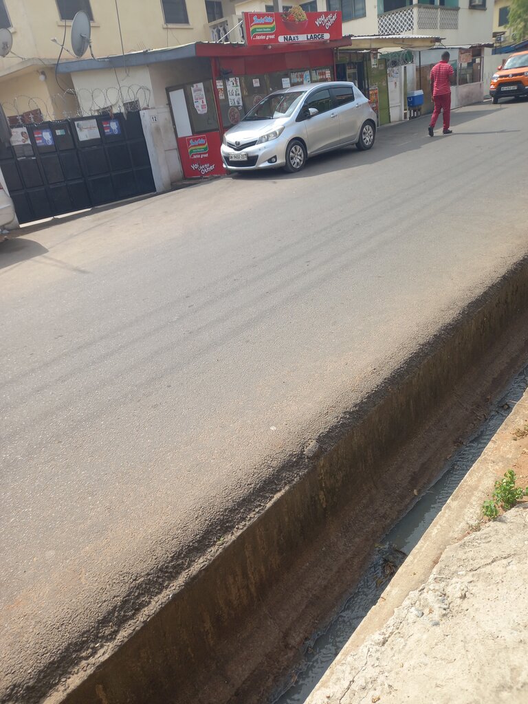 Fast food Naas large, Accra, photo