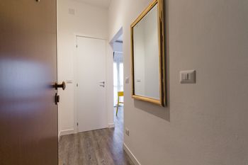 Фото Alessia's Flat - Naviglio Grande 2