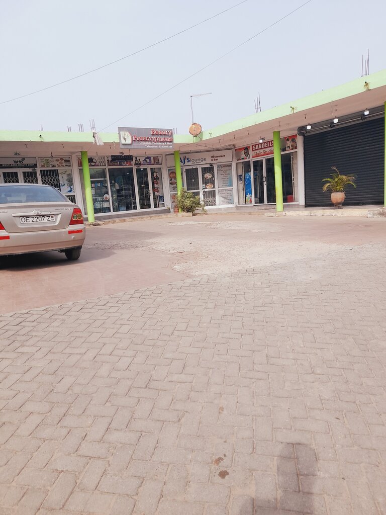 Cafe Giggles Pancakes, Accra, photo