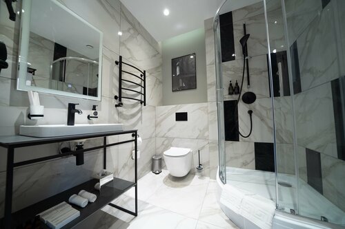 Внешний вид отеля FarFour Inn & Suite в Екатеринбурге, фото 4