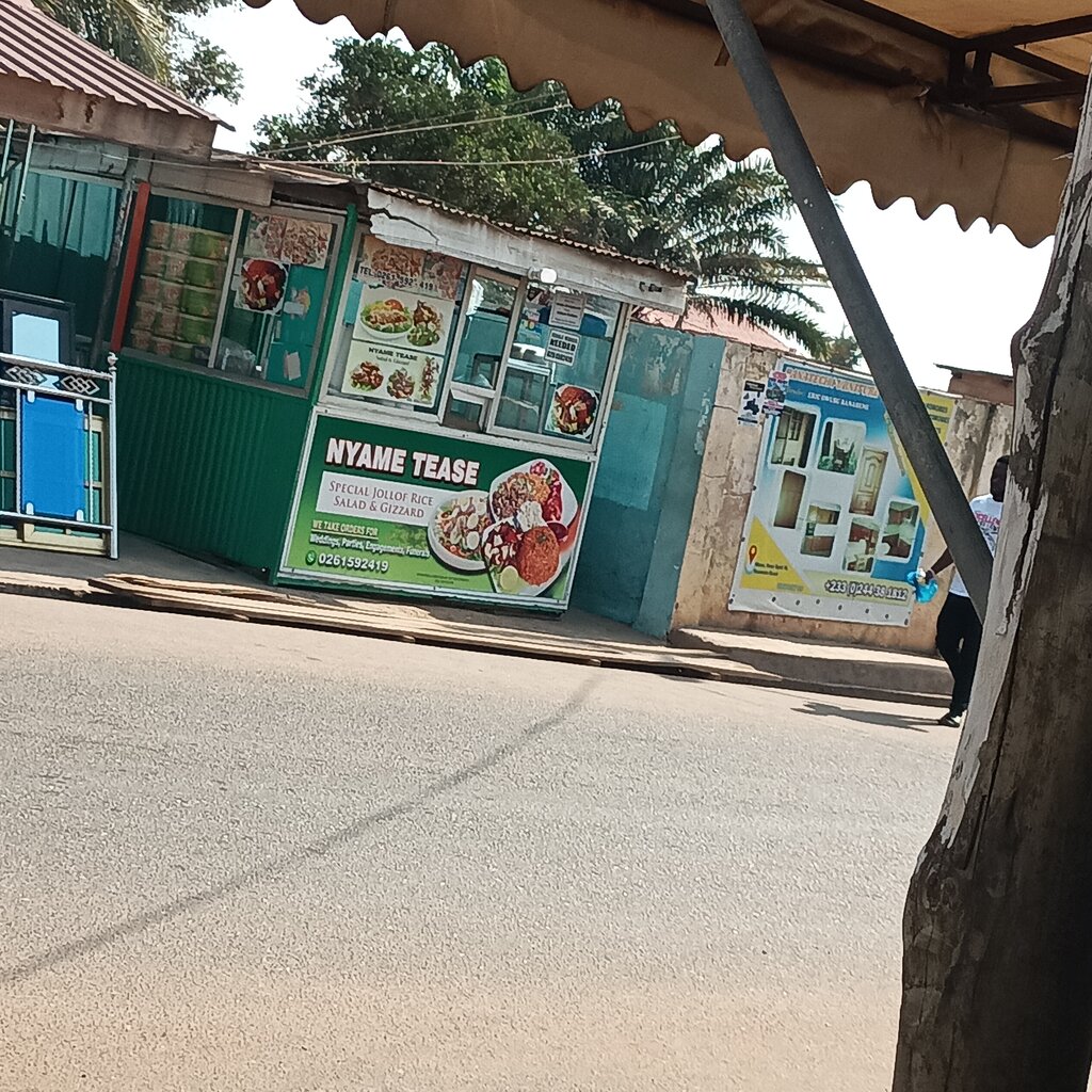 Fast food Nyame Tease, Earth, photo