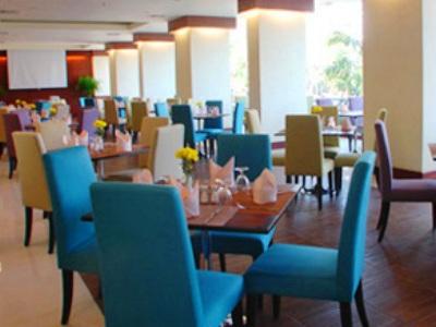 Фото The Color Living Hotel