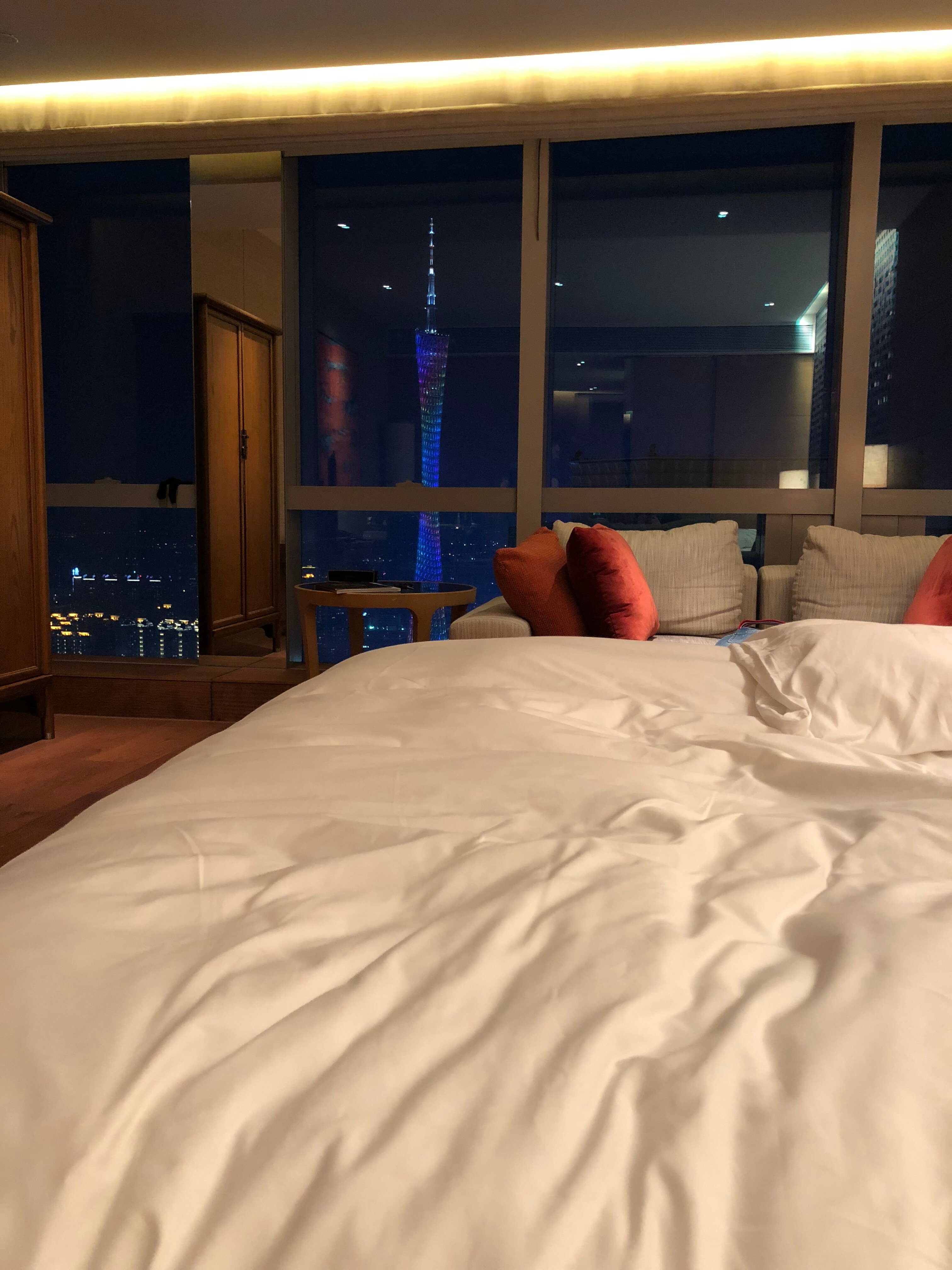 Фото Four Seasons Hotel Guangzhou