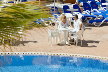 Внешний вид отеля HSM Linda Playa в Кальвии, фото 4