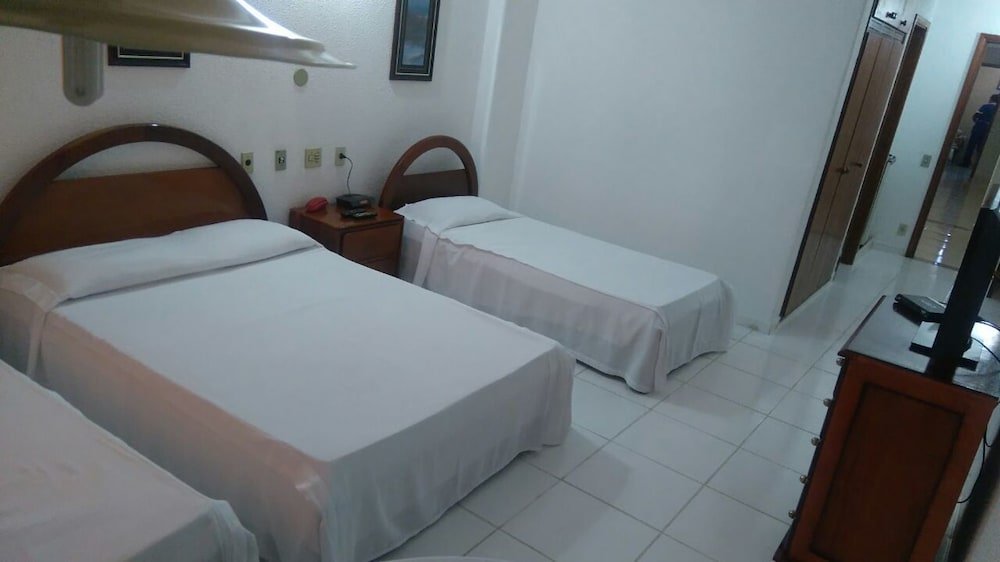 Фото Obeid Plaza Hotel