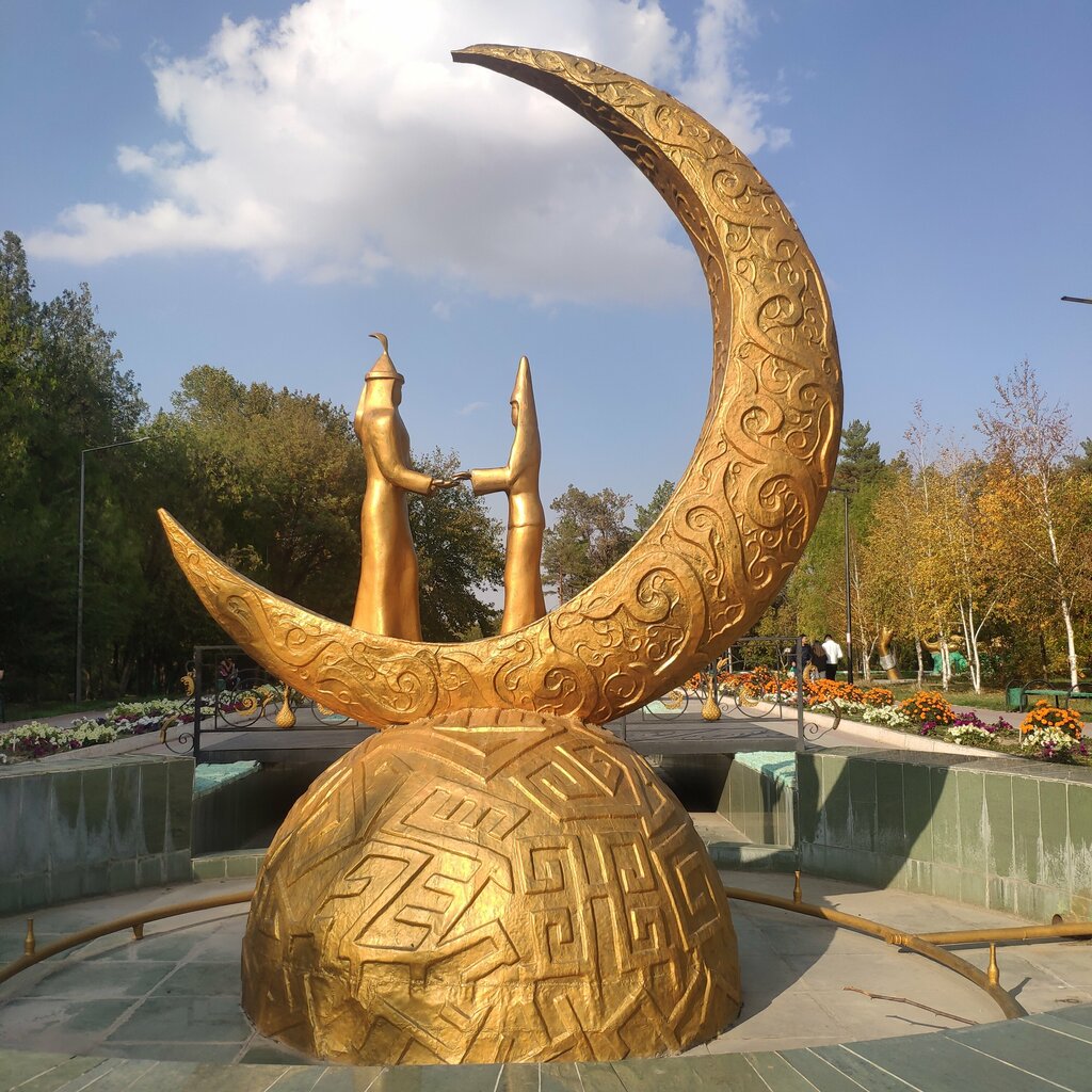 Landmark, attraction Arboretum Entrance Arch, Chimkent, photo