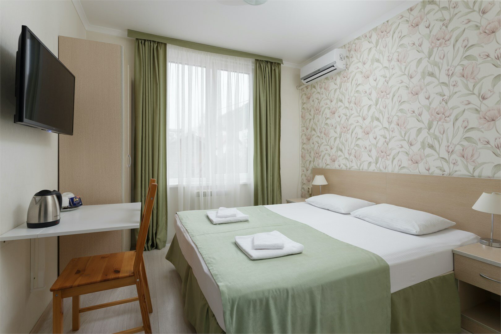 Фото Эльпида