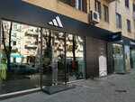 Adidas (Vazha Pshavela avenue, 8) ، متجر مستلزمات الرياضة