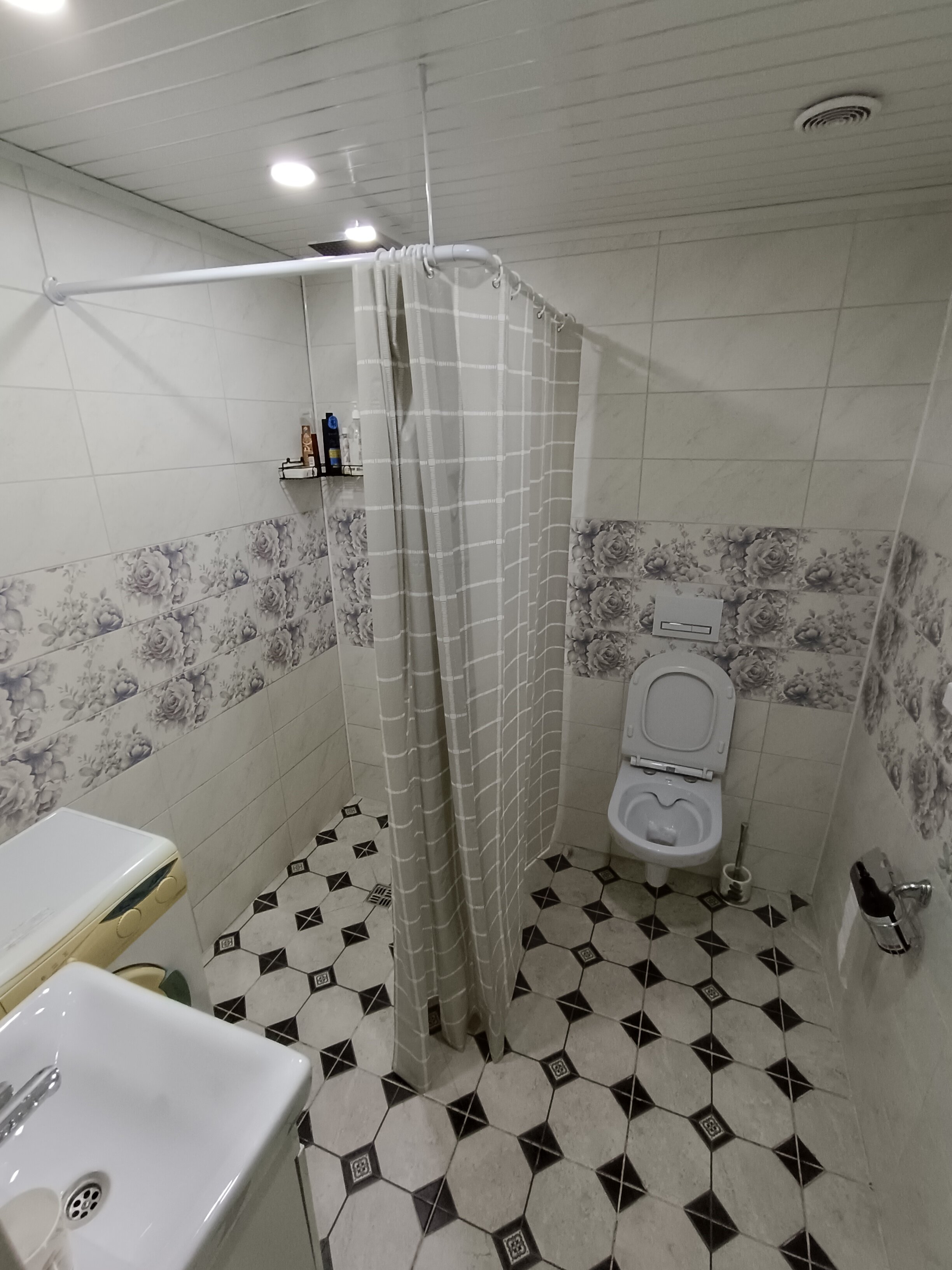 Фото Цветочный домик у ЛеСа