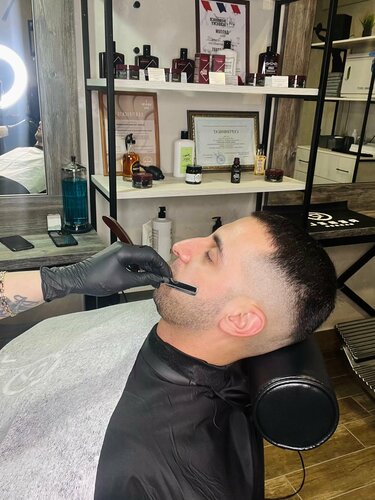 Кіре берісте төрт аяқпен